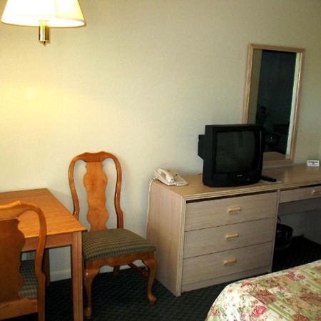 Golden West Motel Klamath Falls Exterior photo